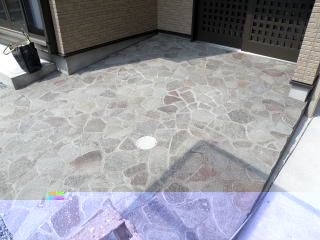 奈良県注文建築施工例石模様の玄関ポーチ 奈良県注文建築施工例石模様の玄関ポーチ